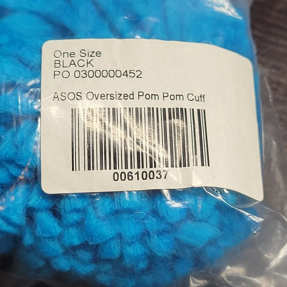 🔵asos🔵 Oversized Blue Pom Pom Cuffs [BNIB]💙 - Picture 5 of 7